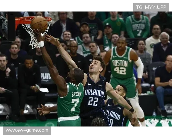 布朗队提速进攻策略引关注，新赛季战术革新成焦点